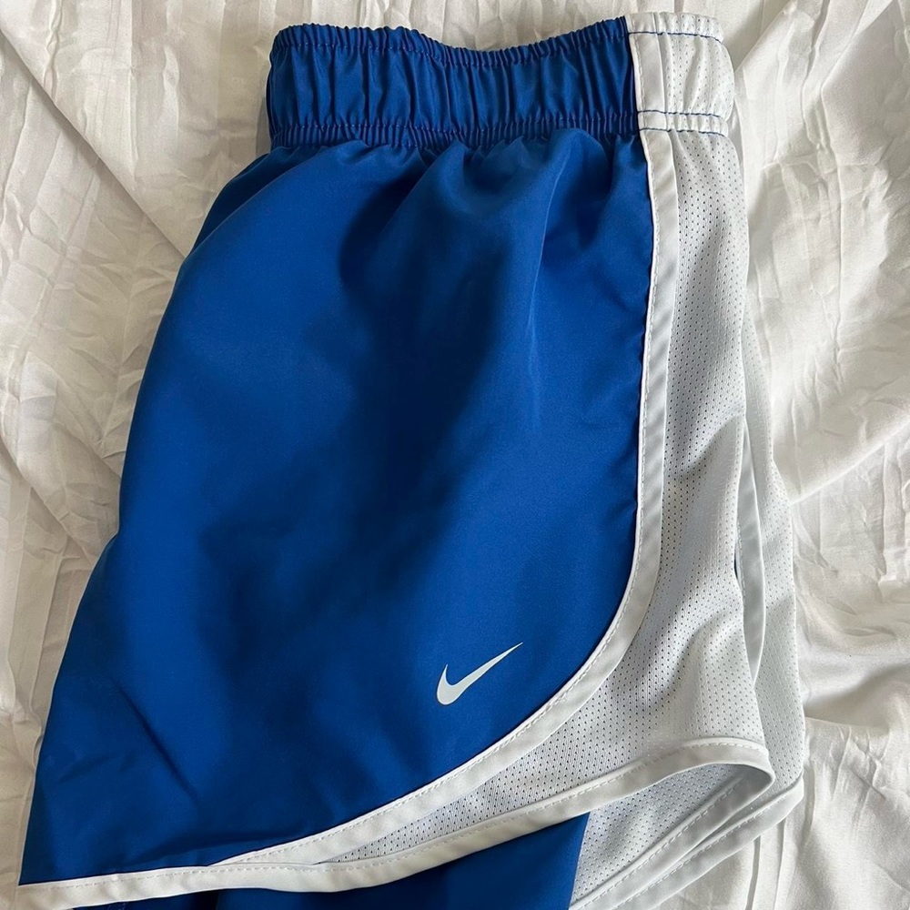 blue nike shorts size small